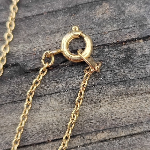 Vintage Gold Framed Animal Pendant Necklace - Picture 6 of 8